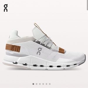 CloudNova / Oncloud / On Runninng Women’s Shoes in White Pearl 8.5